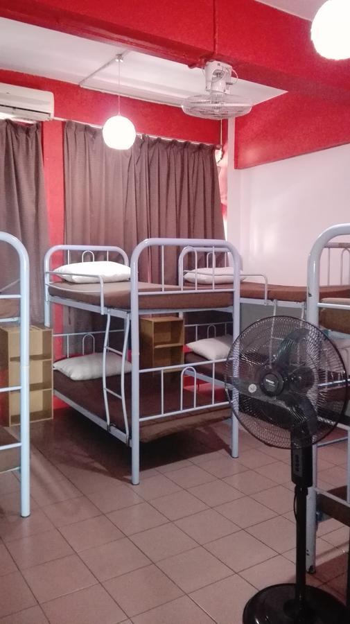 The Jesselton Cabin Sdn Bhd Kota Kinabalu Eksteriør bilde