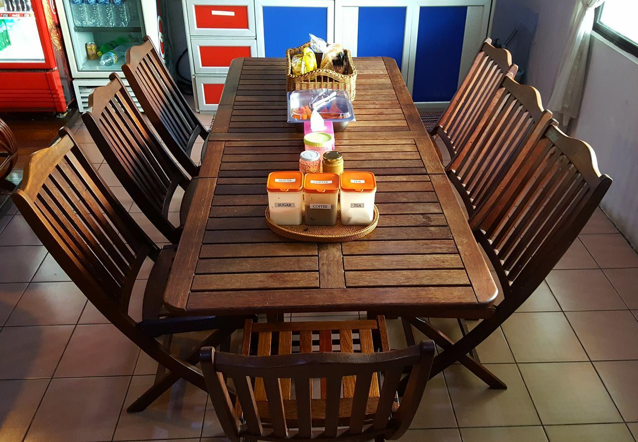 The Jesselton Cabin Sdn Bhd Kota Kinabalu Eksteriør bilde